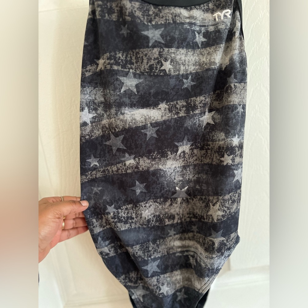 TYR American Dream Diamond Fit One Piece Swimsuit Size 38 open back Blue Gray - Picture 6 of 11
